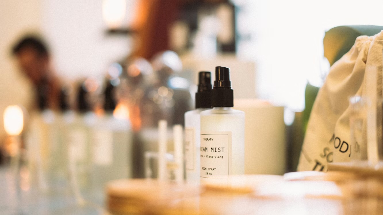 Illustration for Welcome to She Unfolds: a calmer way to meet people